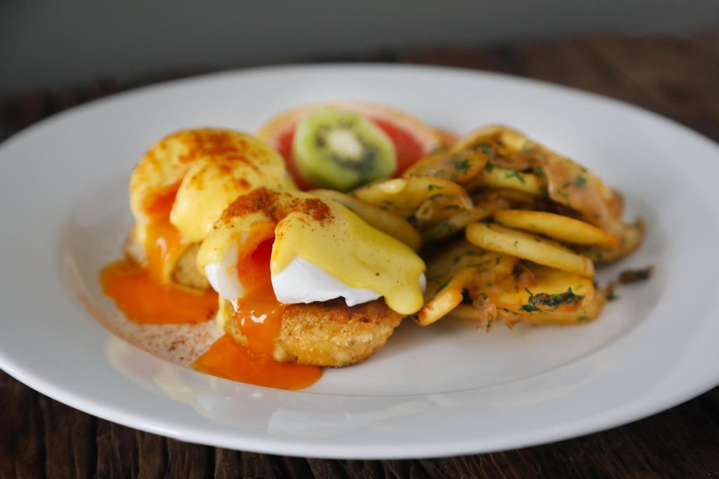 Eggspectation ארוחת שחיתות אמריקאית בלב דובאי ☀️ סלאם דובאי